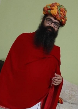 Dharamguru Pundit Sanjeev Bharadwaj Dharamguru Pundit Sanjeev Bharadwaj